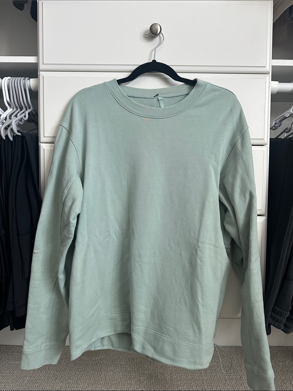 lululemon athletica Men's Crewneck Sweatshirt in Sage Green